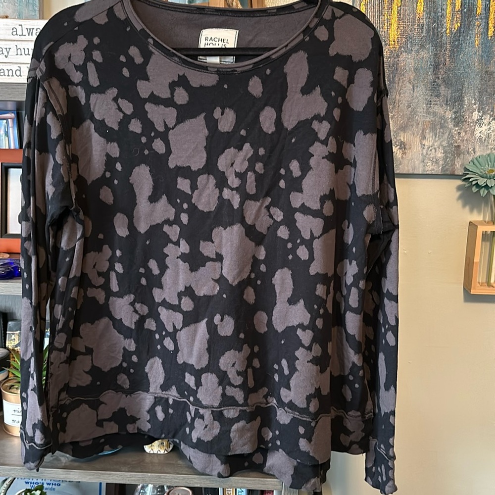 Rachel Hollis Sweater high low back